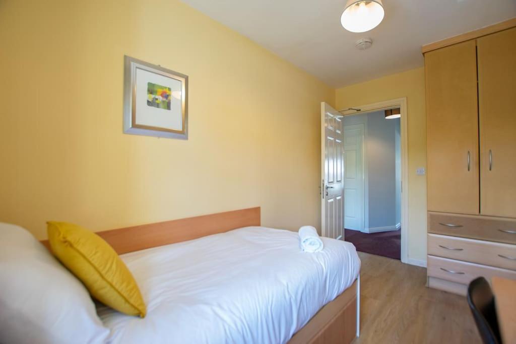 106 - The Townhouse By Shortstays Galway Exteriér fotografie