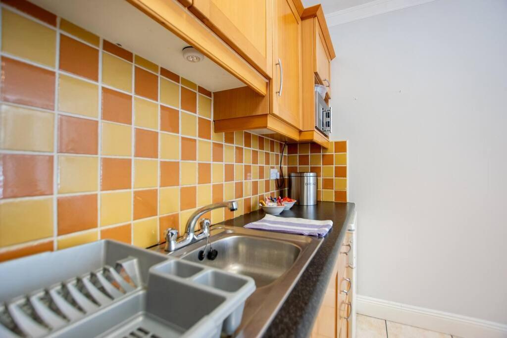 106 - The Townhouse By Shortstays Galway Exteriér fotografie
