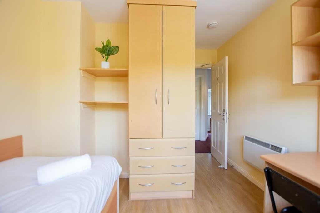 106 - The Townhouse By Shortstays Galway Exteriér fotografie
